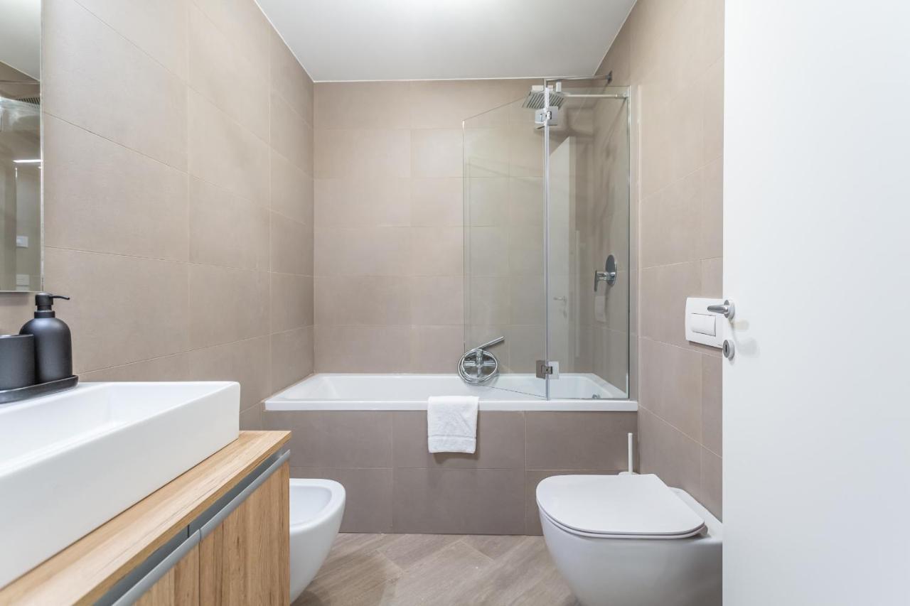 Trastevere Modern Terraced Apt Rome Buitenkant foto